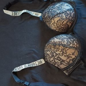 VS black lace bra